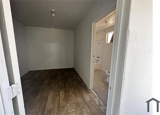2nd image of 24835 Eucalyptus Ave