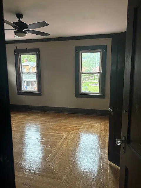 3 bed, 2256 sqft, $1,600 — Photo 4