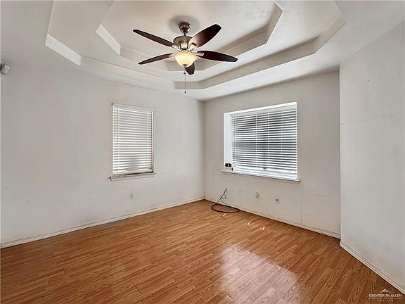 4th image of 510 W Falcon Ave