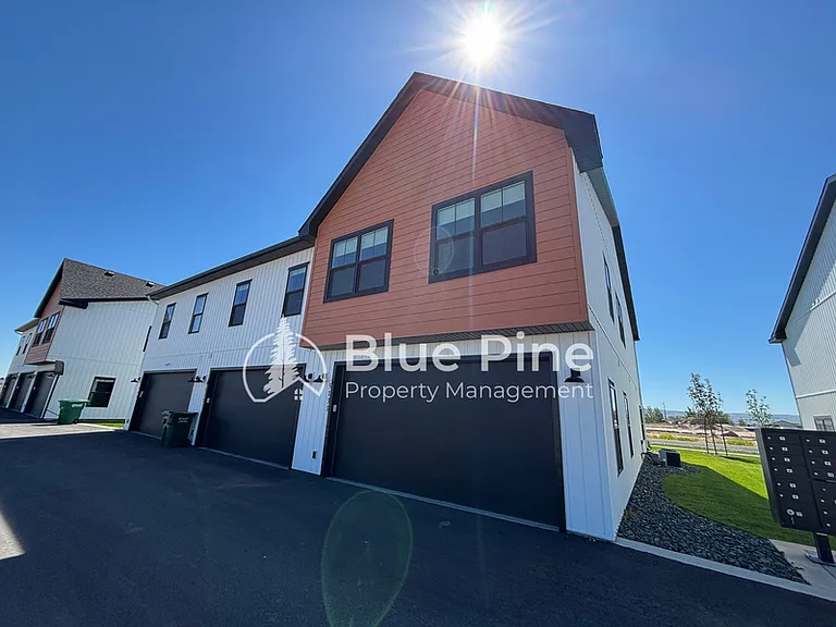 5133 Beach Dr #1 — Photo 18