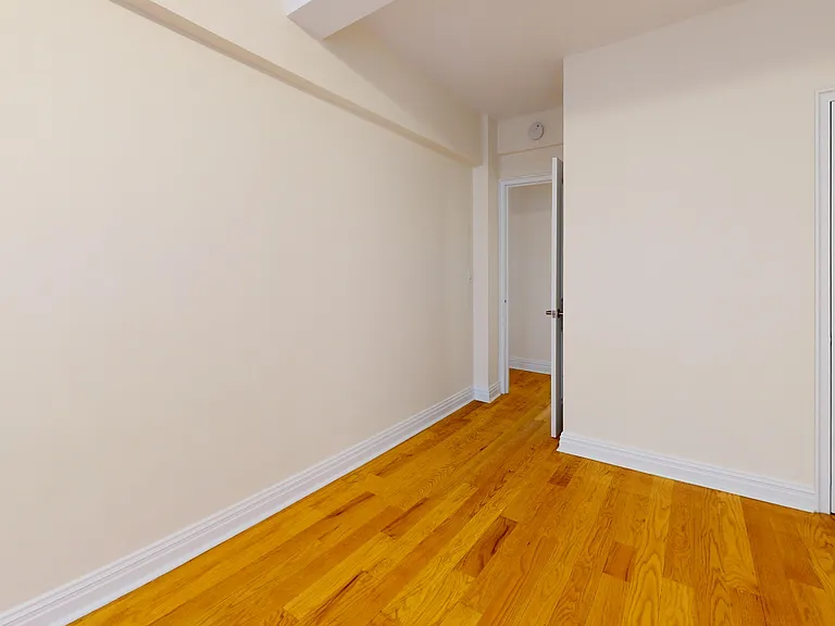 141 E 56th St #5C — Photo 11