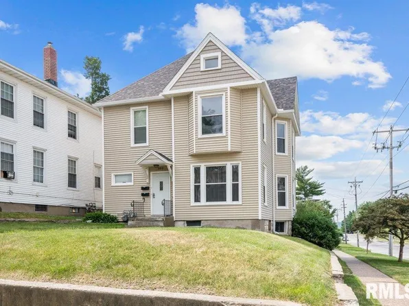 303 E 11th St, Davenport, IA 52803