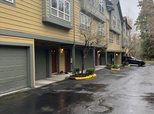 18516 NE 113th Way, Redmond, WA 98052