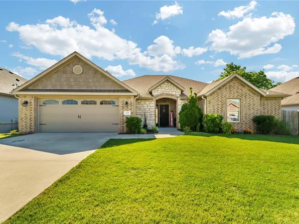 960 Glass St, Cave Springs, AR 72718