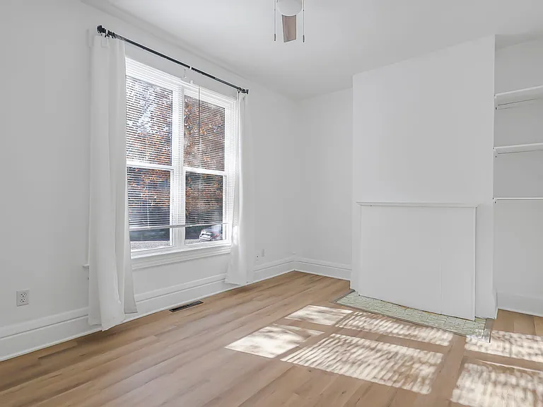 46 W Como Ave — Photo 4