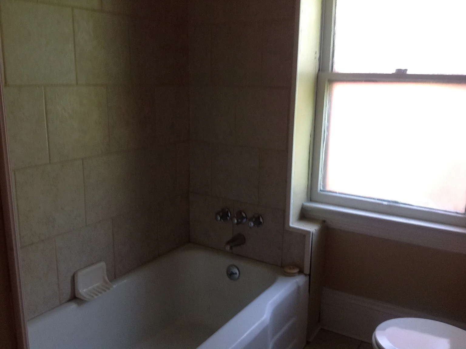 2 bed, 1100 sqft, $900 — Photo 3
