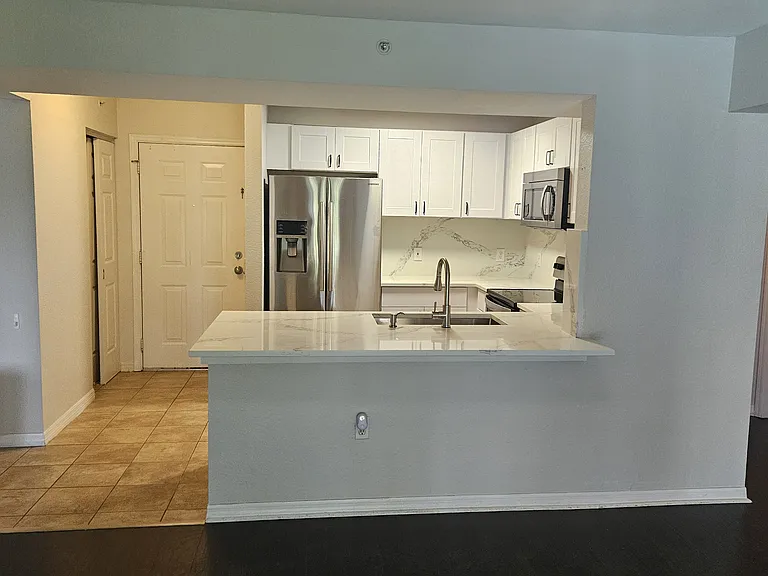 8274 Key Royal Cir #1026 — Photo 6