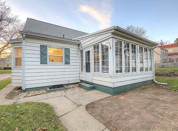 4th image of 406 S Rockford Ave