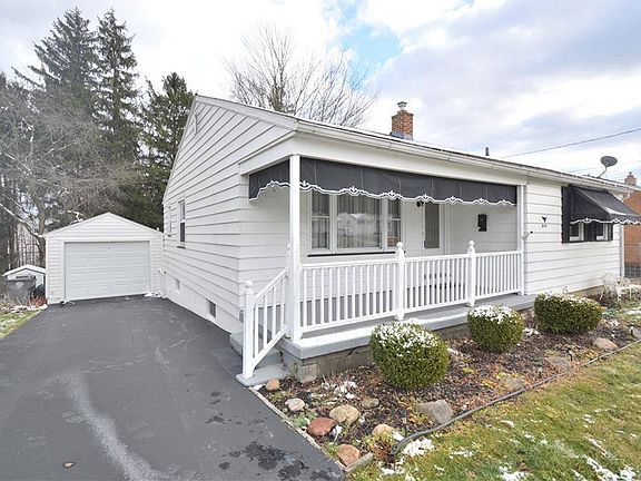 2nd image of 545 Mona Ln