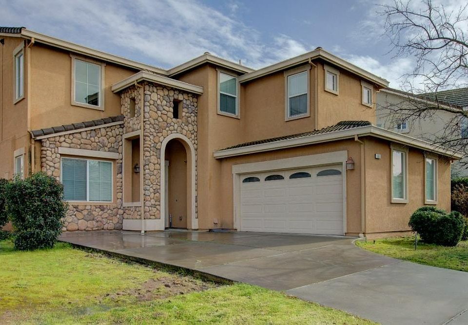 1st image of 553 Stetson Dr