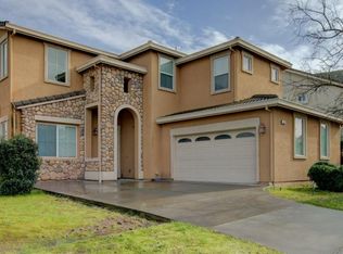 553 Stetson Dr, Oakdale, CA 95361