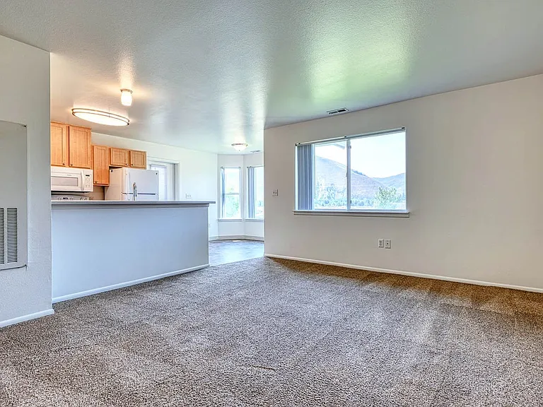 Balmoral Apartments — Photo 21