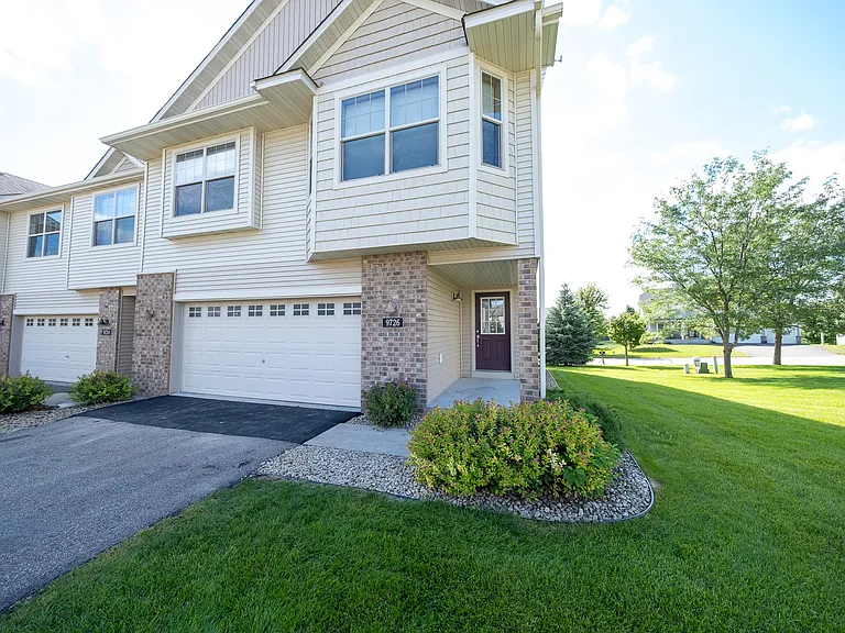 9726 Saint Andrews Dr — Photo 2