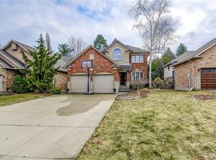 20 Derbyshire St, Hamilton, ON L9G 4X9