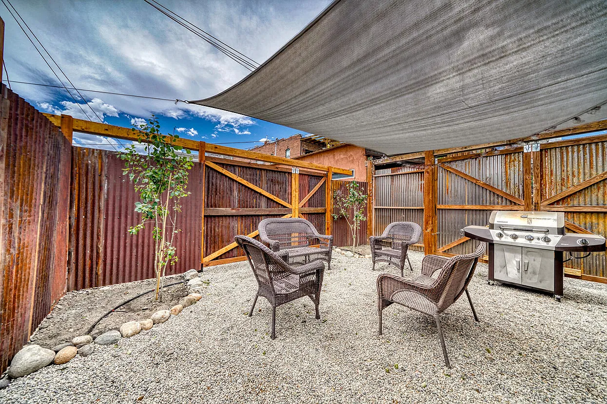 Studio, 500 sqft, $1,500 — Photo 4