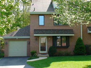 32 Foster Ln, Downingtown, PA 19335