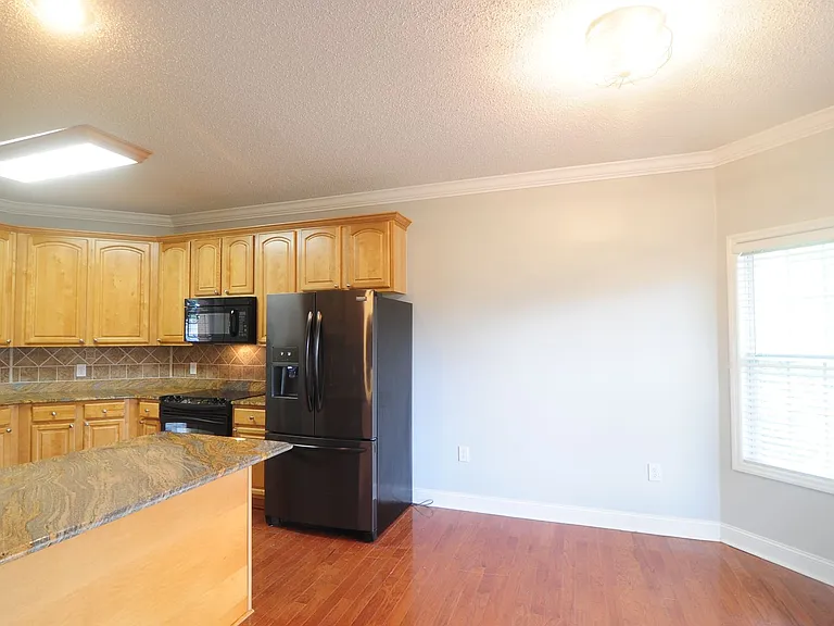 5016 Liberty Park Cir SE — Photo 11
