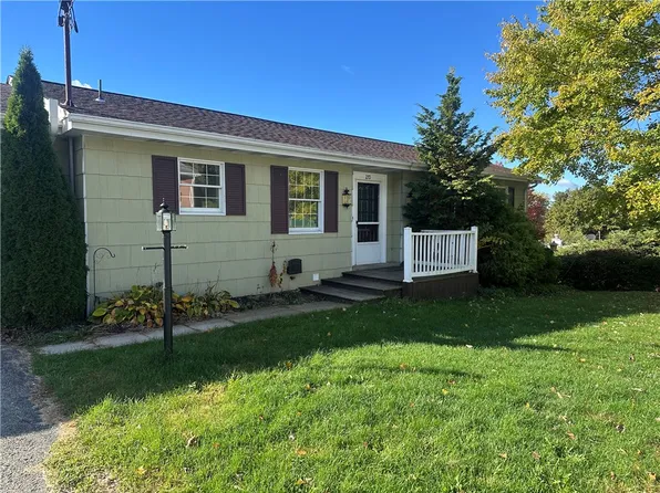 270 Charles St, Indiana, PA 15701