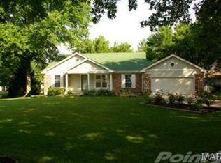 405 Mason Ridge Dr, Saint Charles, MO 63304