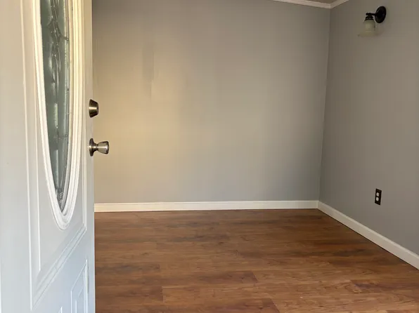 498 Goebel St, Berlin, NH 03570