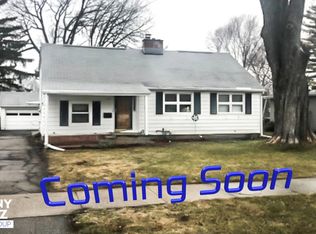 1623 Chestnut St, Oshkosh, WI 54901