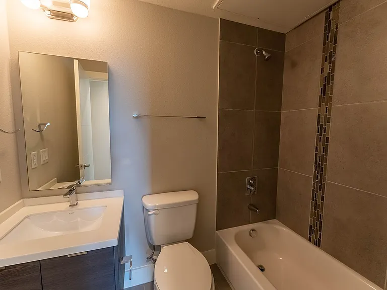 604 N Bluff Dr #127 — Photo 23