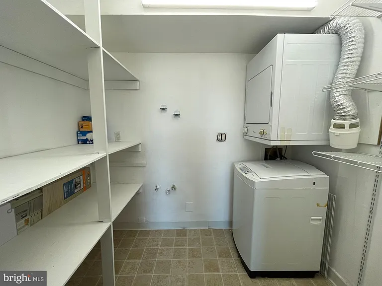 530 S 2nd St #501-502 — Photo 25
