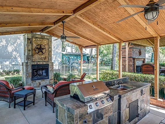 3rd image of 2968 Oak Trail Shores Dr