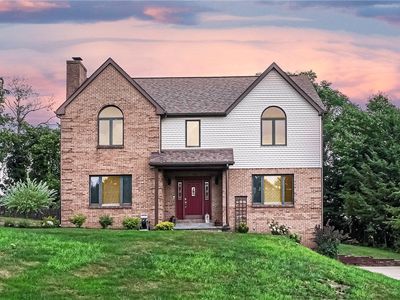 704 Tamarack Dr, Imperial, PA, 15126