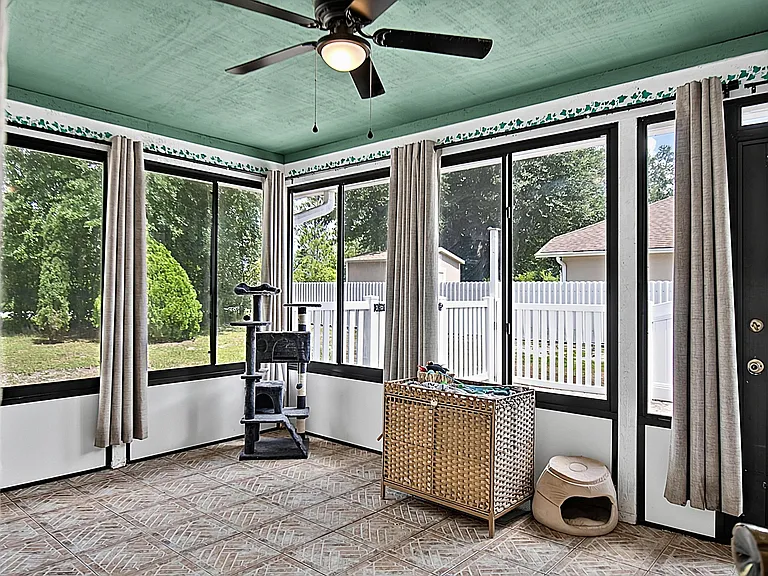 4 Zanzibar Balsan Ct — Photo 38