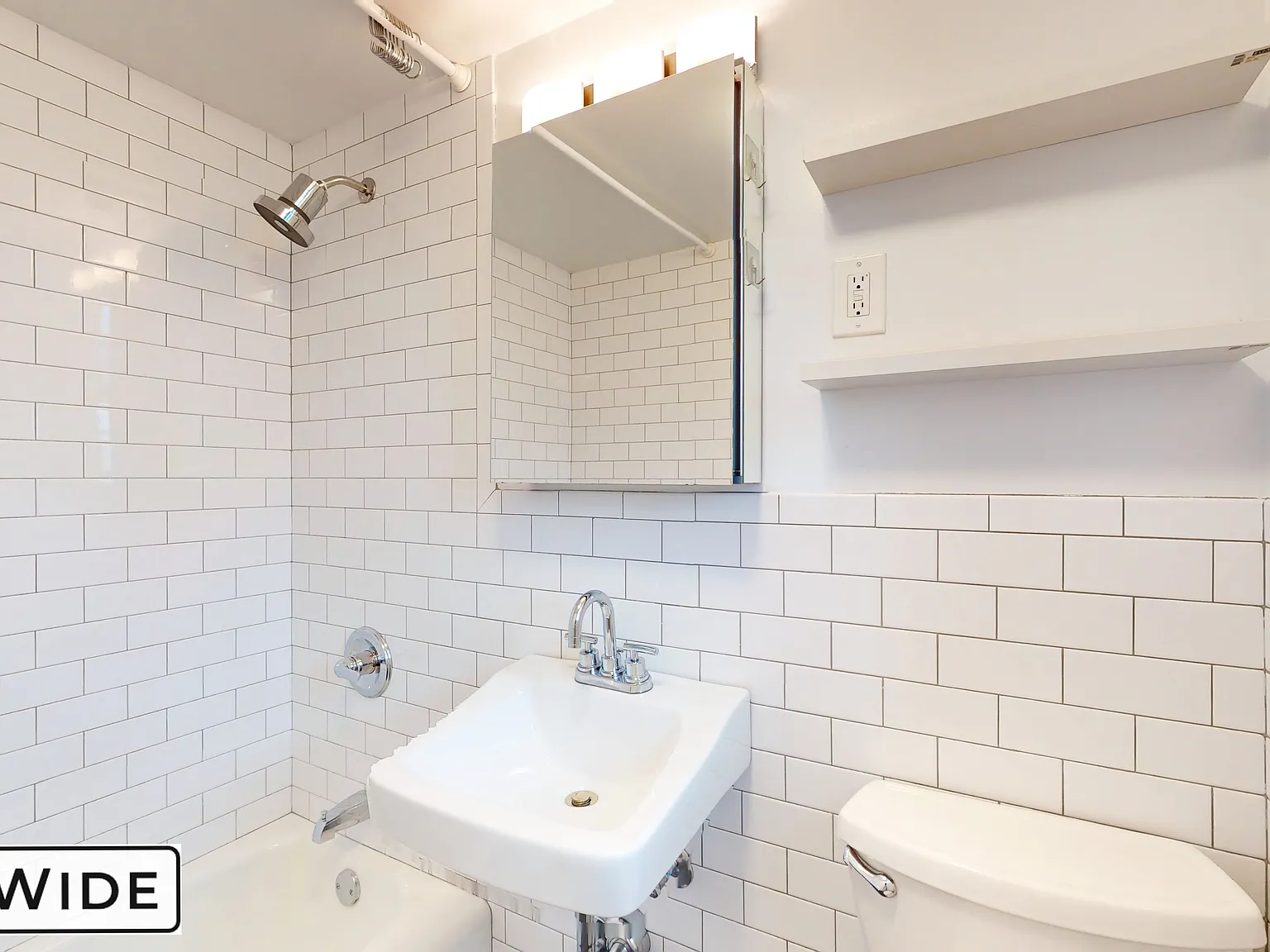 30 Charlton Street — Photo 3