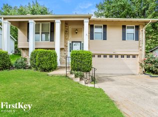 343 Village Creek Dr, Ballwin, MO