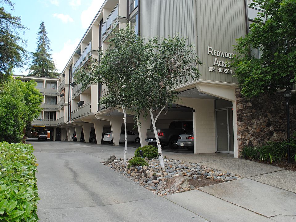 1st image of 1614 Hudson St APT 208