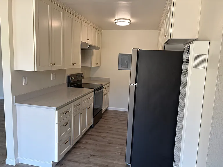 245 Easy St #14 — Photo 4