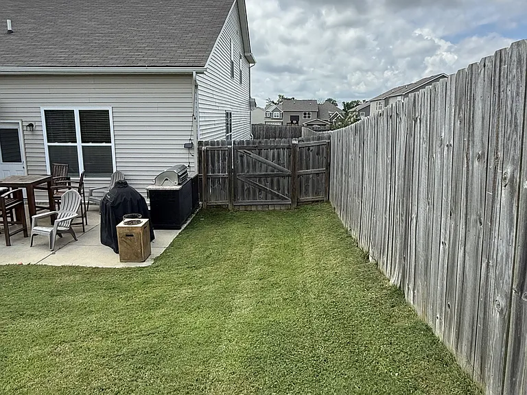 405 Irwin Way — Photo 9