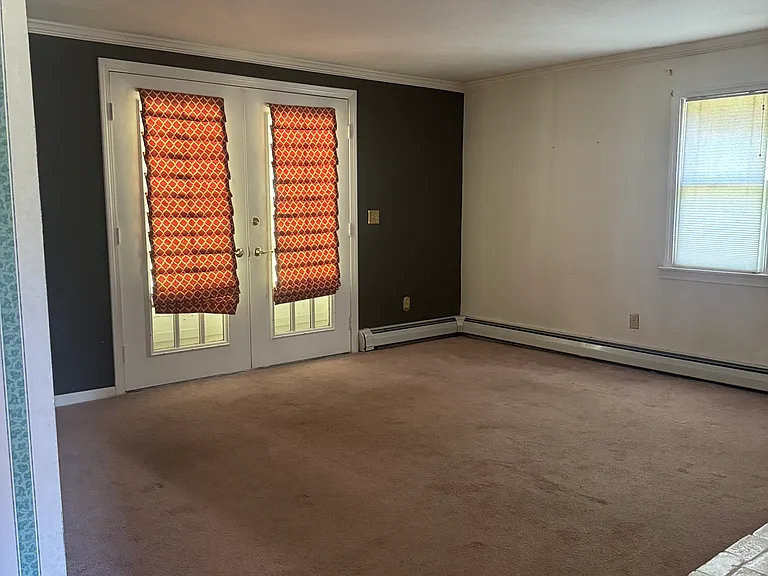137 Newton Hill Rd — Photo 4
