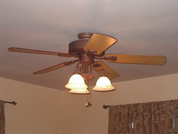 3rd image of 509 Birchwood Dr