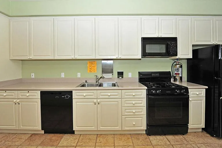 2979 W Canyon Ave W #C — Photo 38