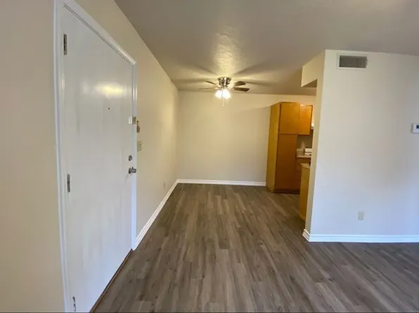 EAGLE CREST APARTMENTS