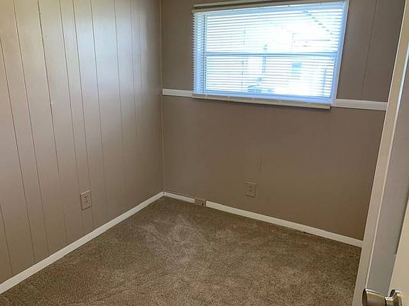 3rd image of 5613 Pineland Ave