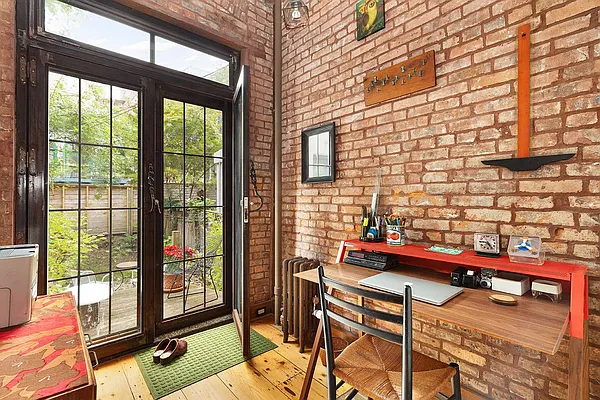 Sold by Compass | media 15