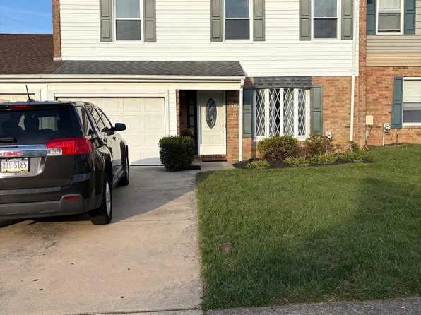 6369 Powder Horn Ct, Bensalem, PA 19020