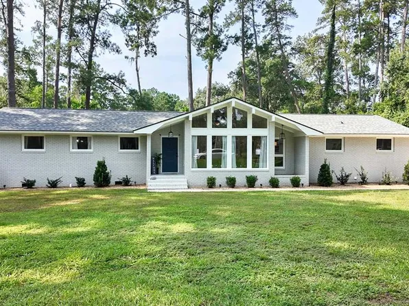 1712 Doncaster Dr, Thomasville, GA 31792