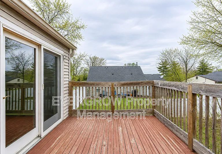 5310 Shelbyville Rd — Photo 28