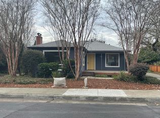 727 Center St, Healdsburg, CA
