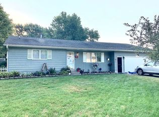 114 Sherwood Dr, Geneseo, IL 61254