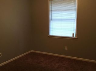 912 8th St, McComb, MS 39648