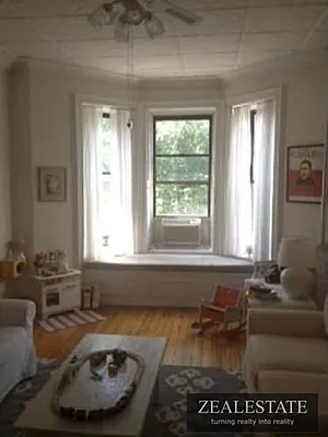 Rented by ZealEstate Group Inc | media 45