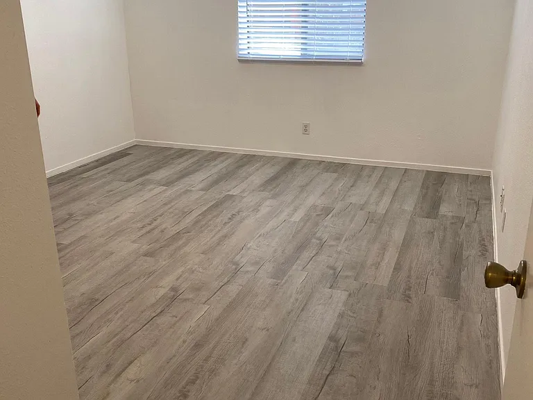 219 Sagamore St — Photo 5