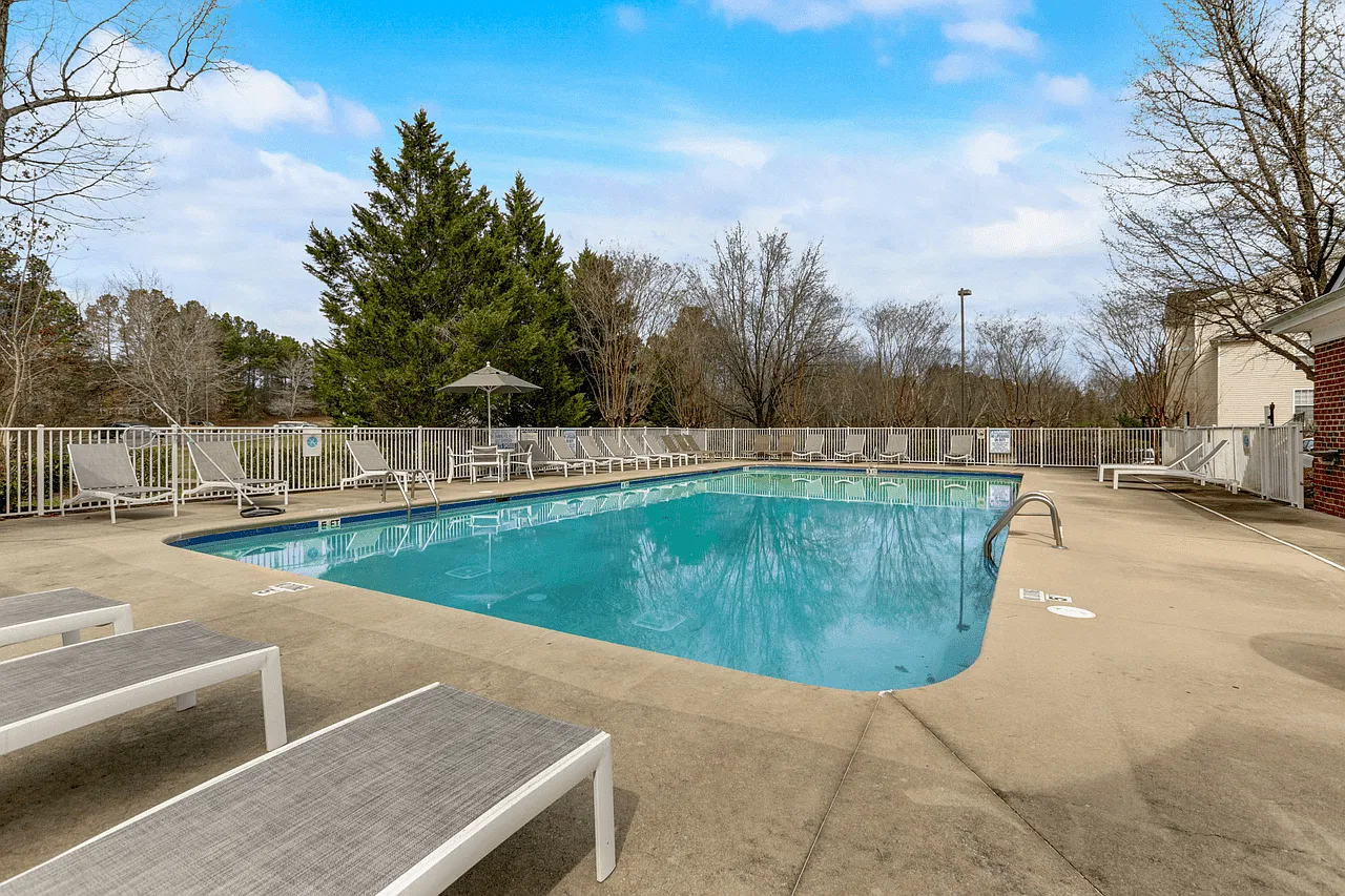 Forest Glen Apartments — Photo 3